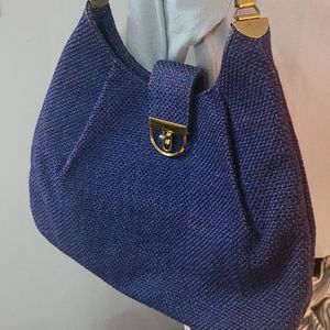 Vintage JR Florida Embroidered Solid Blue Tote Purse Toggle Clasp. in fantastic